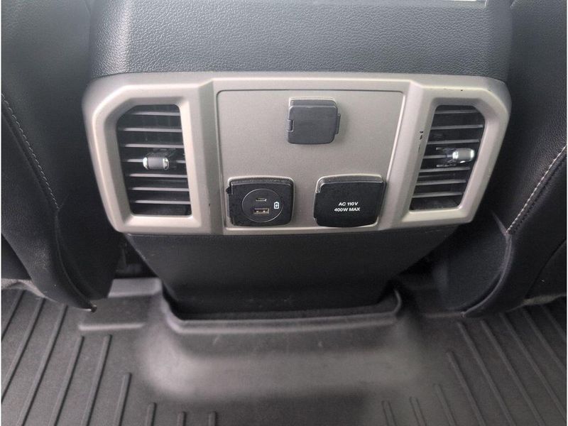 2021 Ford F-250 LariatImage 37