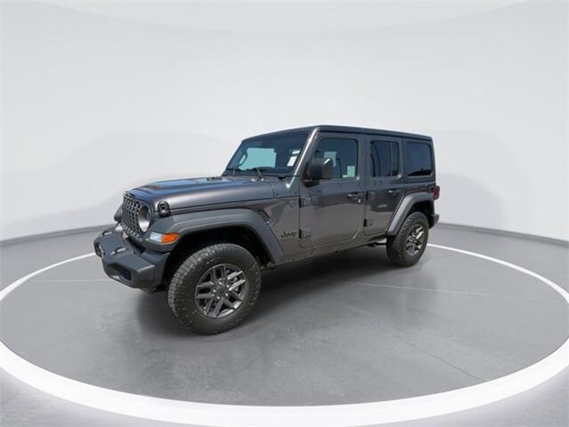 2025 Jeep Wrangler Unlimited Sport S photo 4