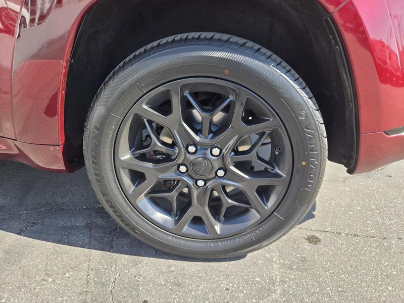 Used 2021 Jeep Grand Cherokee Limited X 4x2