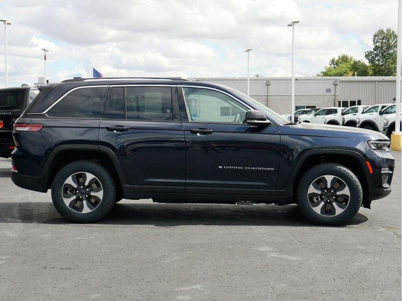 2024 Jeep Grand Cherokee 4xe LimitedImage 10