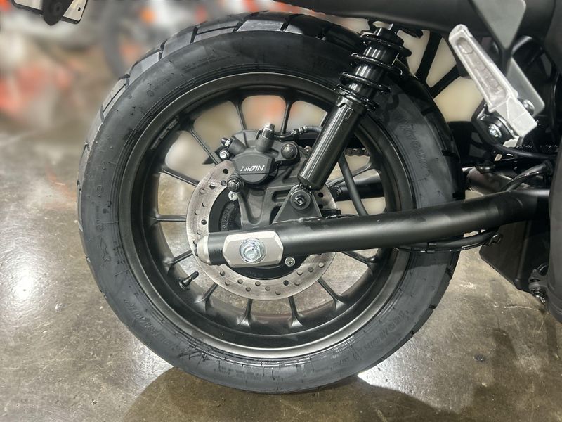 New 2025 Honda SCL500 Image 17