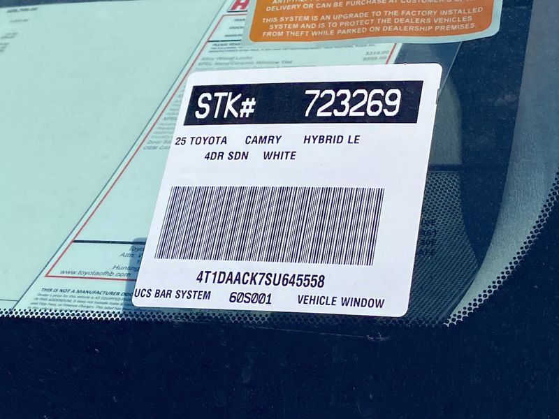 New 2025 Toyota Camry LEImage 20