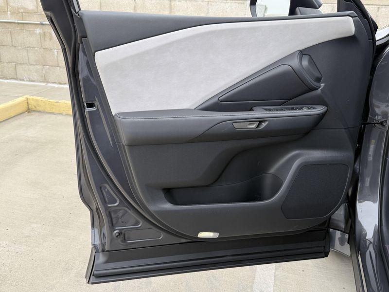 2025 LEXUS TX 350 PremiumImage 17