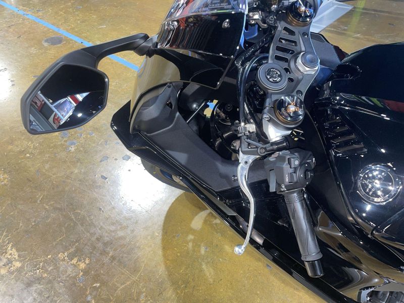 New 2027 Yamaha YZF-R9 Image 14
