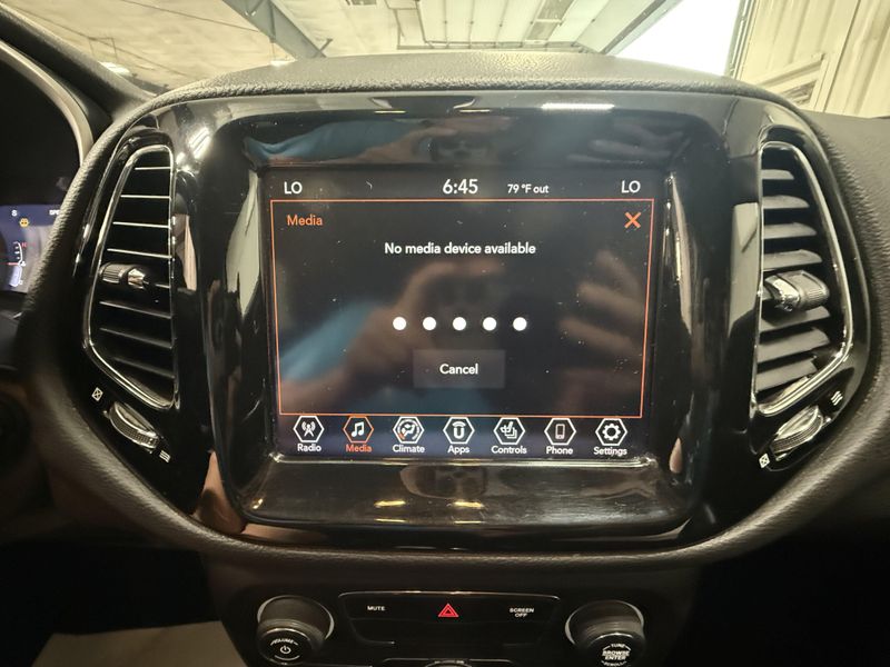 Used 2019 Jeep Compass LimitedImage 25