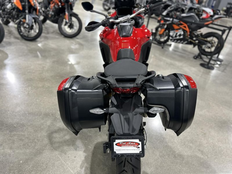New 2024 Ducati MULTISTRADA V4 S TRAVEL & RADAR SPOKED WHEELS - DEMO Image 13