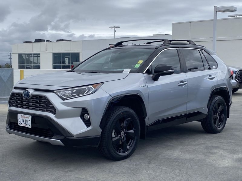 2021 Toyota RAV4 XSEImage 8
