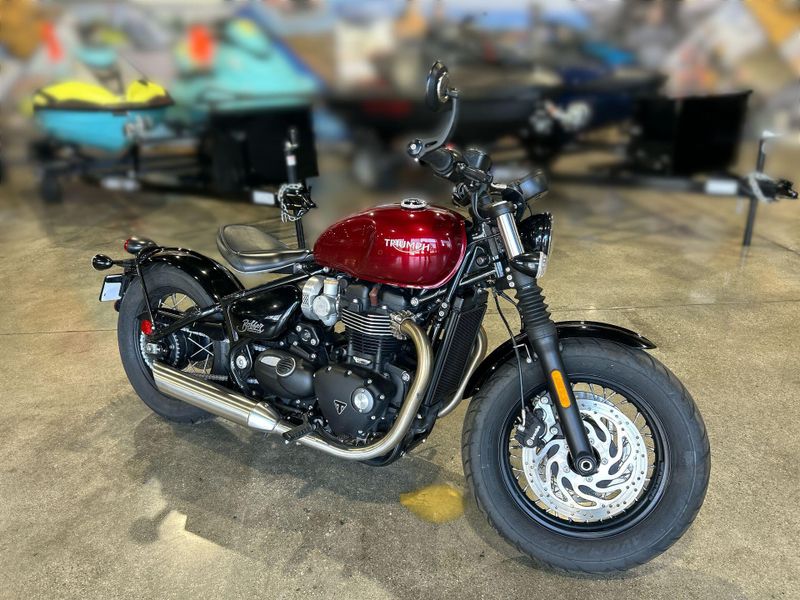 2022 Triumph Bobber Image 21