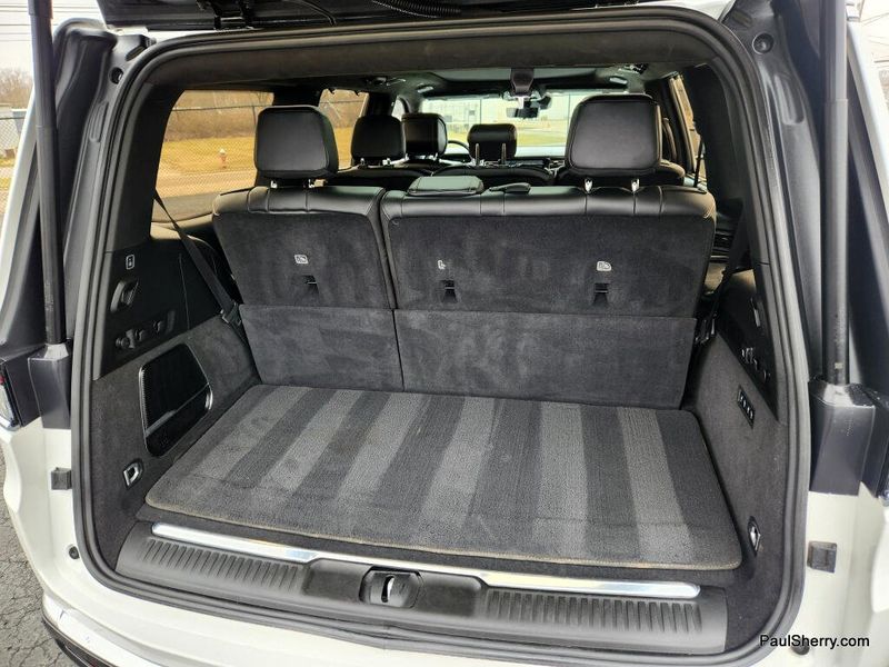 2022 Jeep Grand Wagoneer Series III