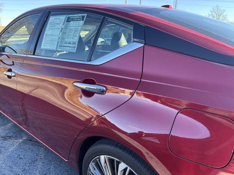 Used 2023 Nissan Altima 2.5 SLImage 11