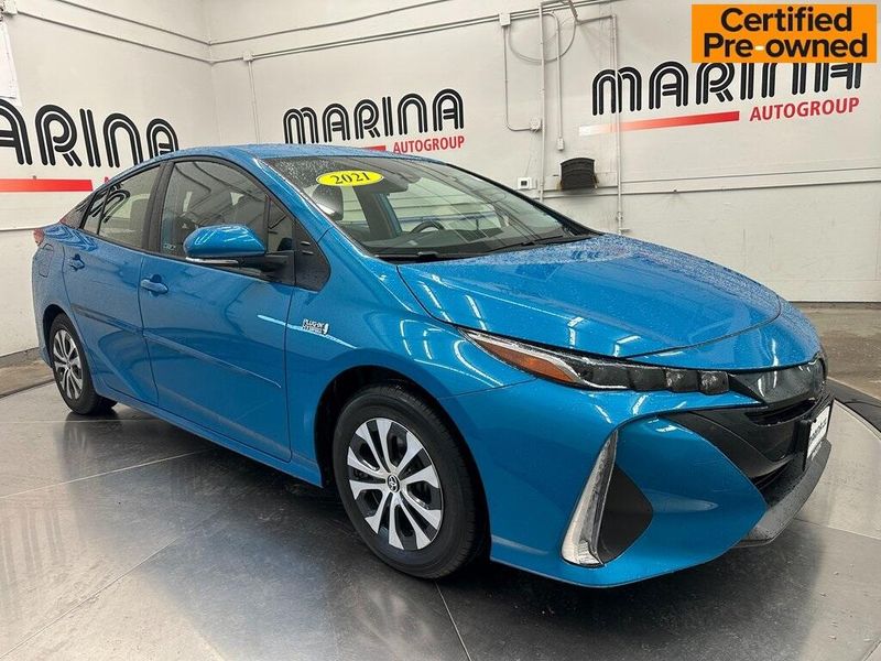 2021 Toyota Prius Prime LEImage 1