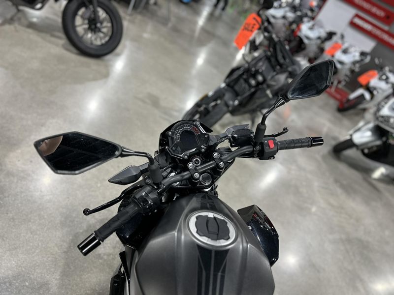 Used 2023 Kawasaki Z400 ABS Image 17