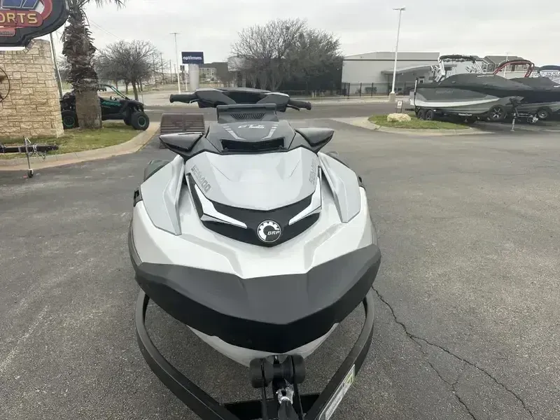 NEW 2026 SEADOO GTX LIMITED 325 WITH SOUND SYSTEM Image 7