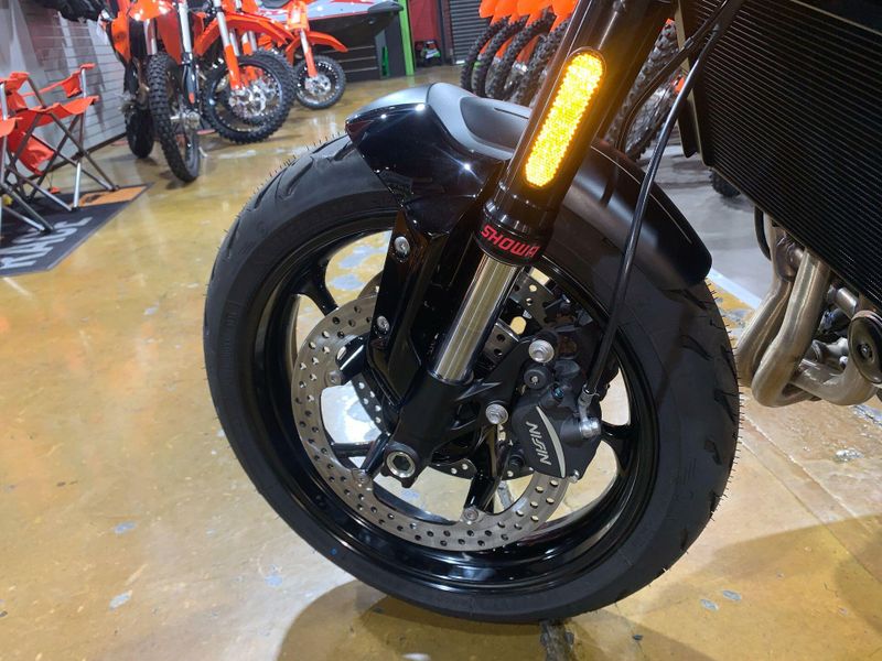 New 2025 Triumph TRIDENT 660 Image 15
