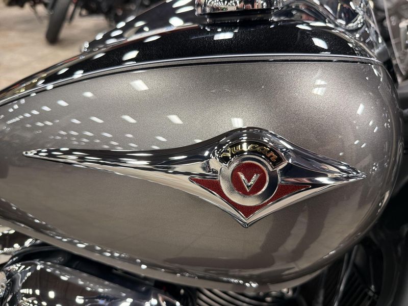 New 2026 Kawasaki VULCAN 900 CLASSIC LT Image 27