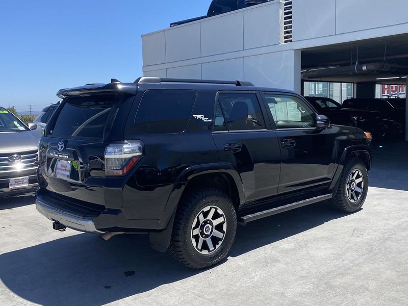 2023 Toyota 4Runner TRD Off Road PremiumImage 4