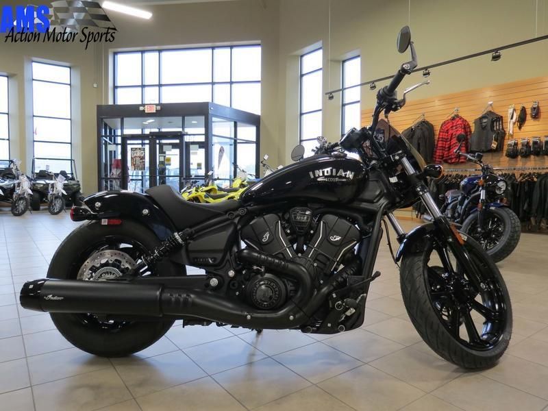 2025 Indian Motorcycle SCOUT BOBBER SIXTY ONYX BLACK METALLIC BASE Image 2