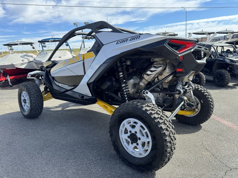 2024 CAN-AM MAVERICK R BASE CATALYST GRAY NEO YELLOW in a GRAY exterior color. Family PowerSports (877) 886-1997 familypowersports.com 
