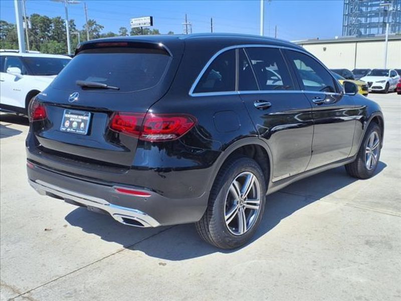 2021 Mercedes-Benz GLC 300 300Image 2