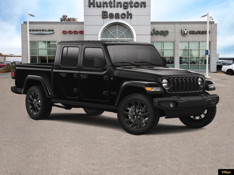 2025 Jeep Gladiator Nighthawk 4x4Image 11