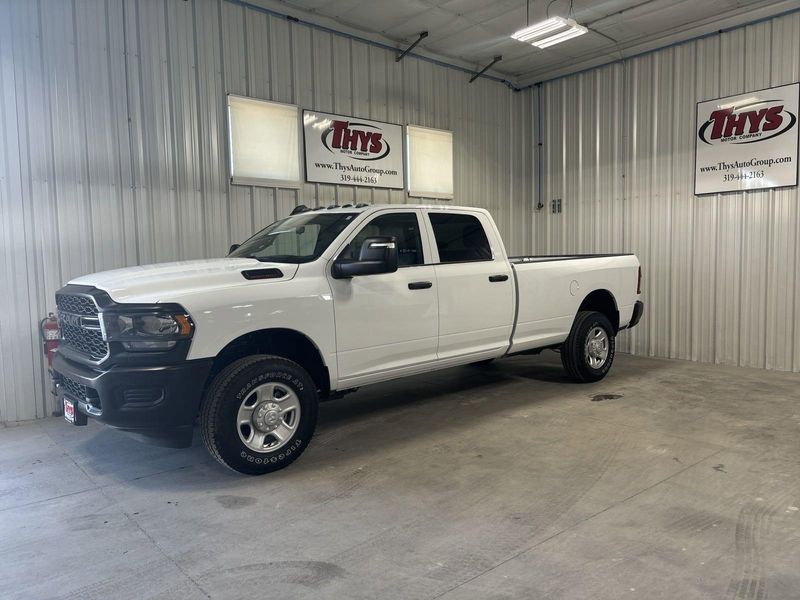 2024 RAM 2500 Tradesman Crew Cab 4x4 8