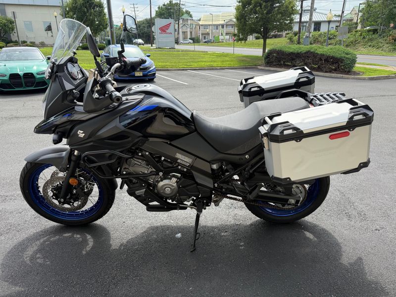 2022 Suzuki V-Strom 650 DL650AM2 / DL650XAM2 / DL650XAAM2Image 2