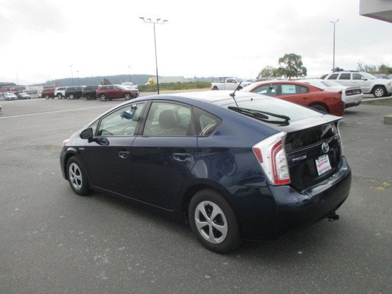 2012 Toyota Prius One/Two/Three/Four/FiveImage 10