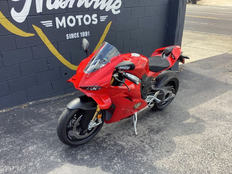 New 2025 Ducati PANIGALE V4 S 