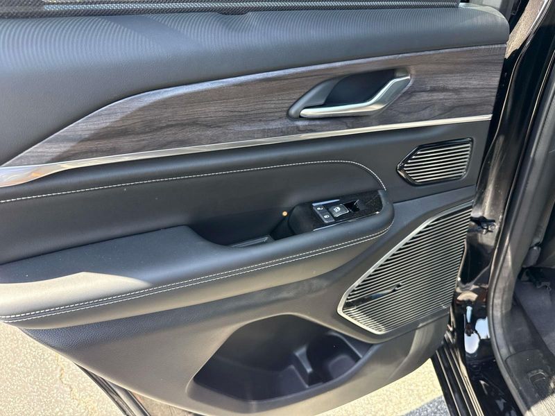 New 2023 Jeep Grand Cherokee Overland 4xe
