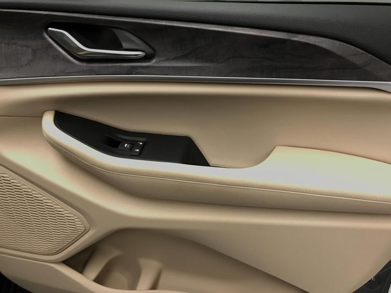 Used 2024 Jeep Grand Cherokee L LimitedImage 28