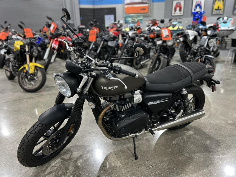 Used 2020 Triumph STREET TWIN Image 8