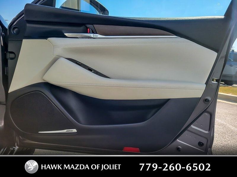 2020 Mazda Mazda6 Signature photo 18