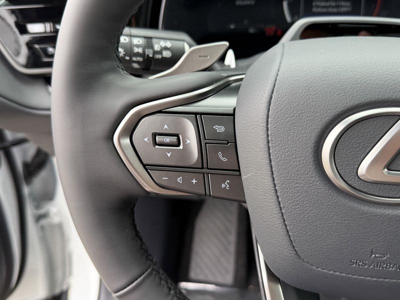 2025 Lexus TX Image 22
