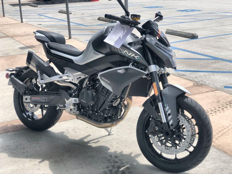New 2026 CFMOTO 800NK Image 11