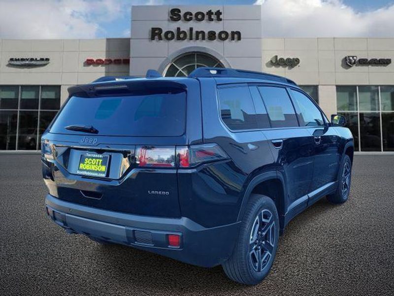 New 2026 Jeep Cherokee Laredo 4x4