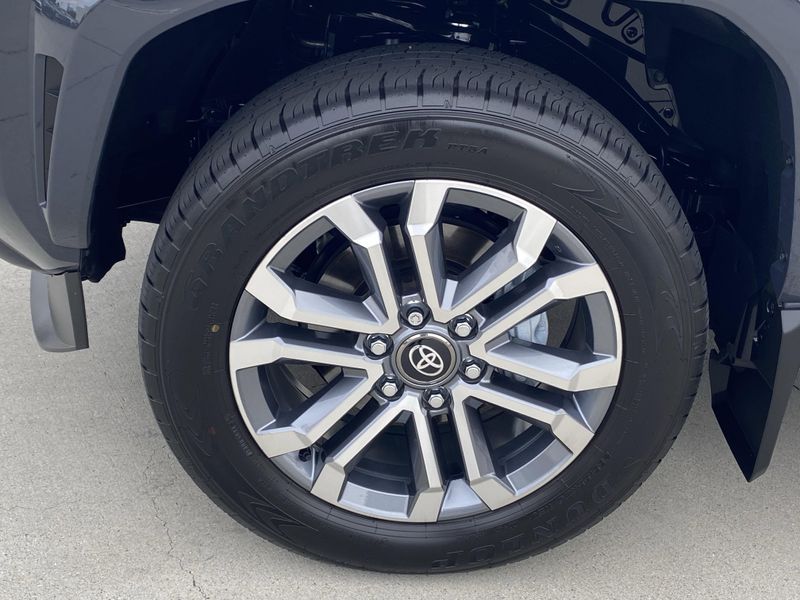 2025 Toyota 4Runner LimitedImage 10