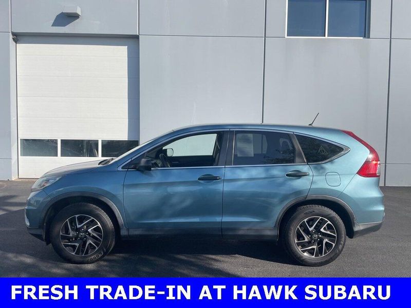 2016 Honda CR-V SE photo 2