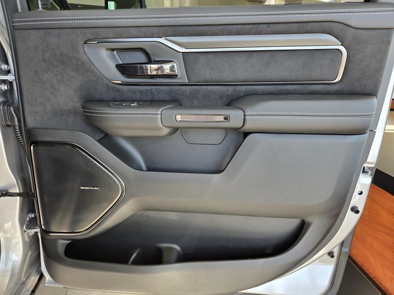 New 2026 RAM 1500 Rho Crew Cab 4x4 5'7' Box
