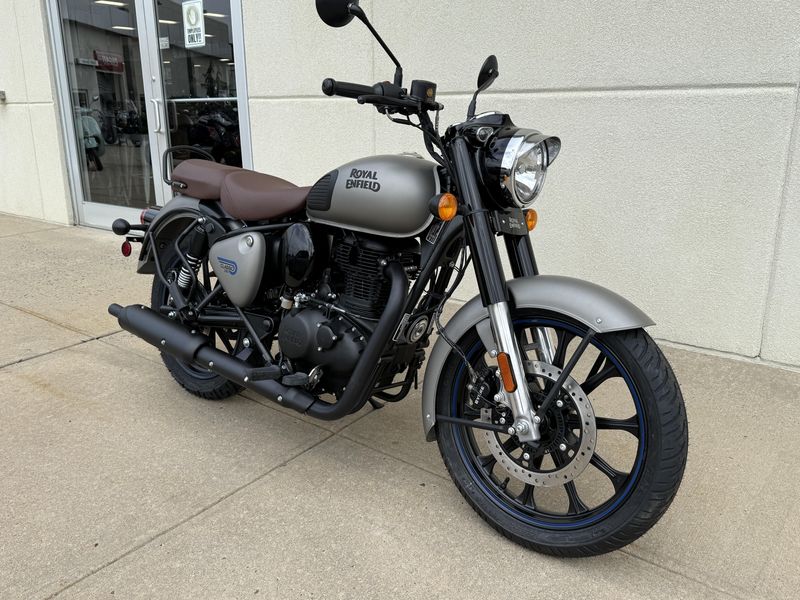 2024 Royal Enfield CLASSIC 350Image 1