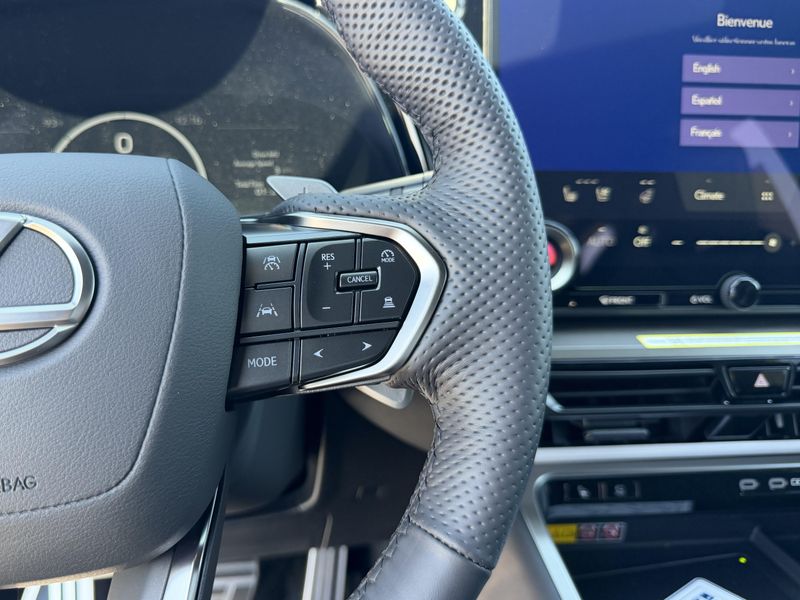 New 2026 Lexus TX 500h F SPORT Performance PremiumImage 22