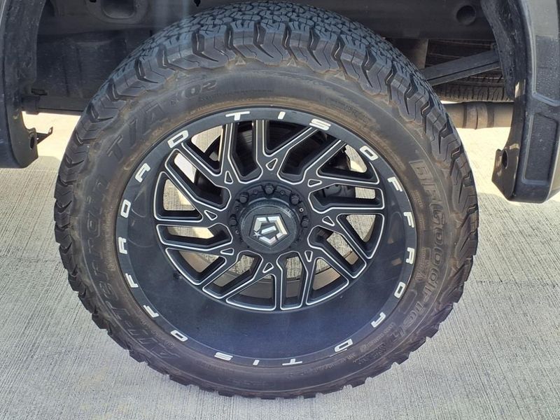 2019 Chevrolet Silverado 1500 Custom Trail BossImage 11