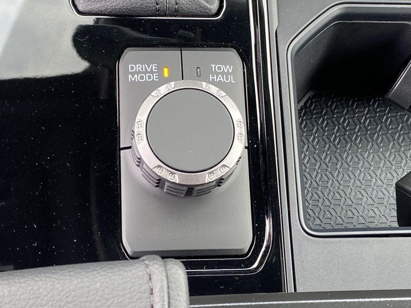 2025 Toyota Tundra SR5Image 19