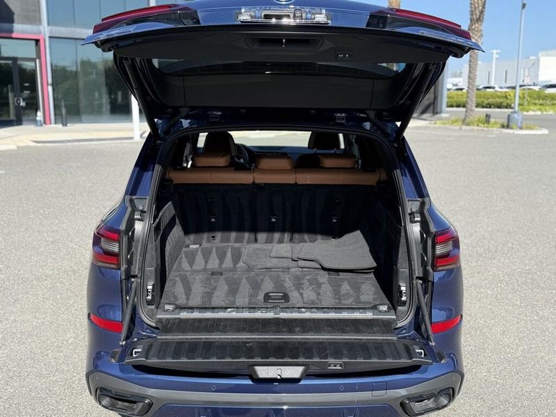 2022 BMW X5 xDrive45eImage 15