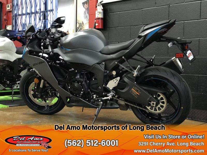 2025 Kawasaki NINJA ZX-6R ABS Image 12