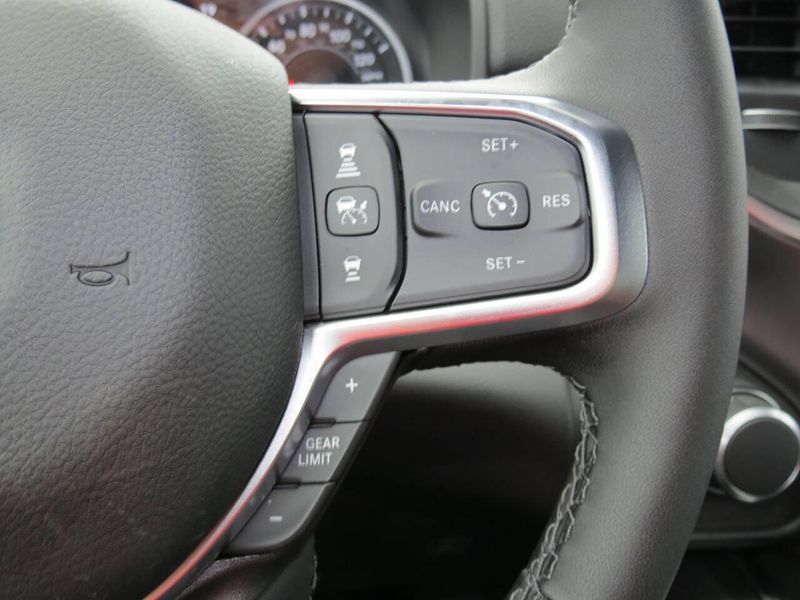 New 2027 RAM 1500 Big Horn Crew Cab 4x4 5