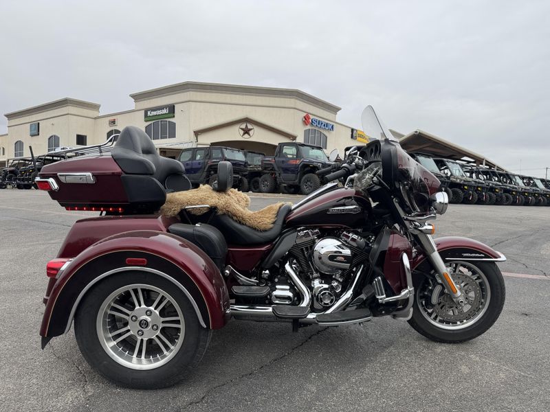 2014 HARLEY TRIKE TRI GLIDE ULTRA REDImage 3