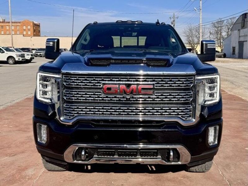 Used 2023 GMC Sierra 2500HD DenaliImage 2