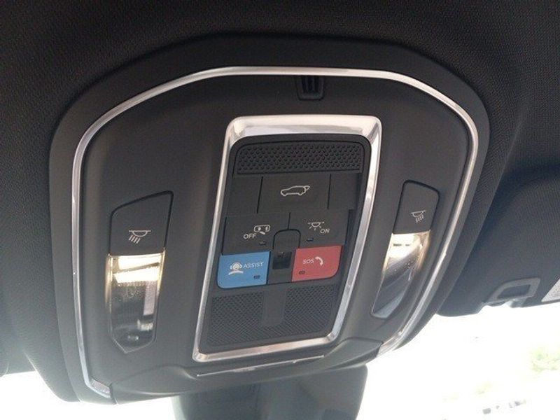 New 2024 Jeep Grand Cherokee L Garavel Jeep Norwalk CT 06851