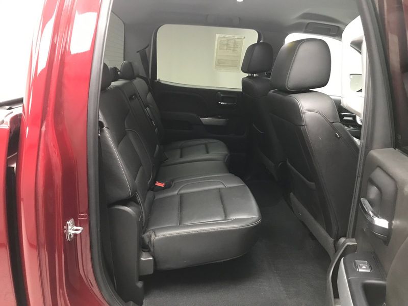 2018 Chevrolet Silverado 1500 LTImage 17