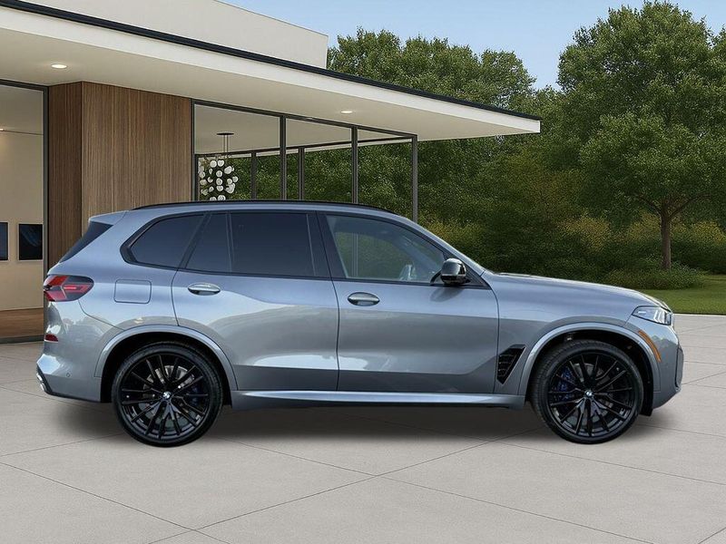 New 2026 BMW X5 M60iImage 6